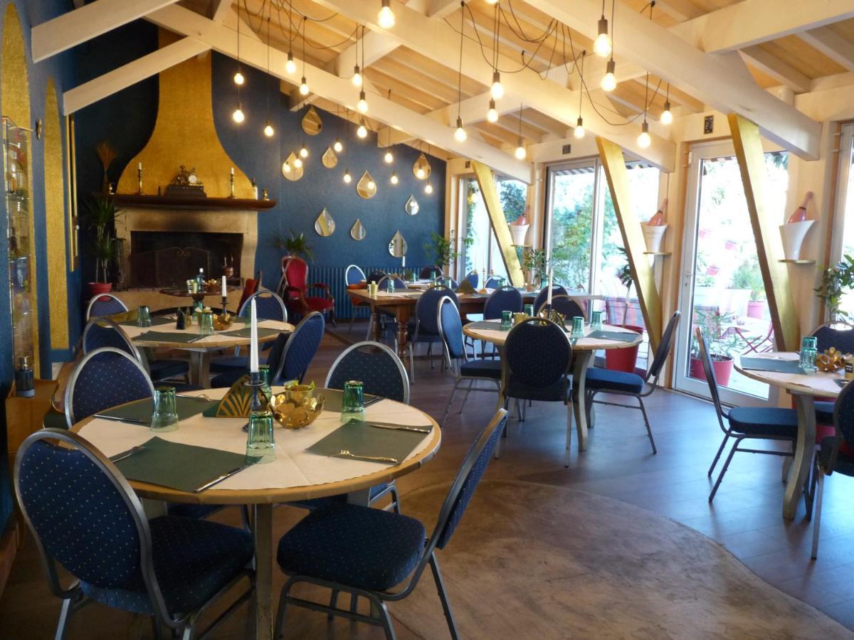 Hotel Restaurant Le Chanel Villieu Exteriér fotografie